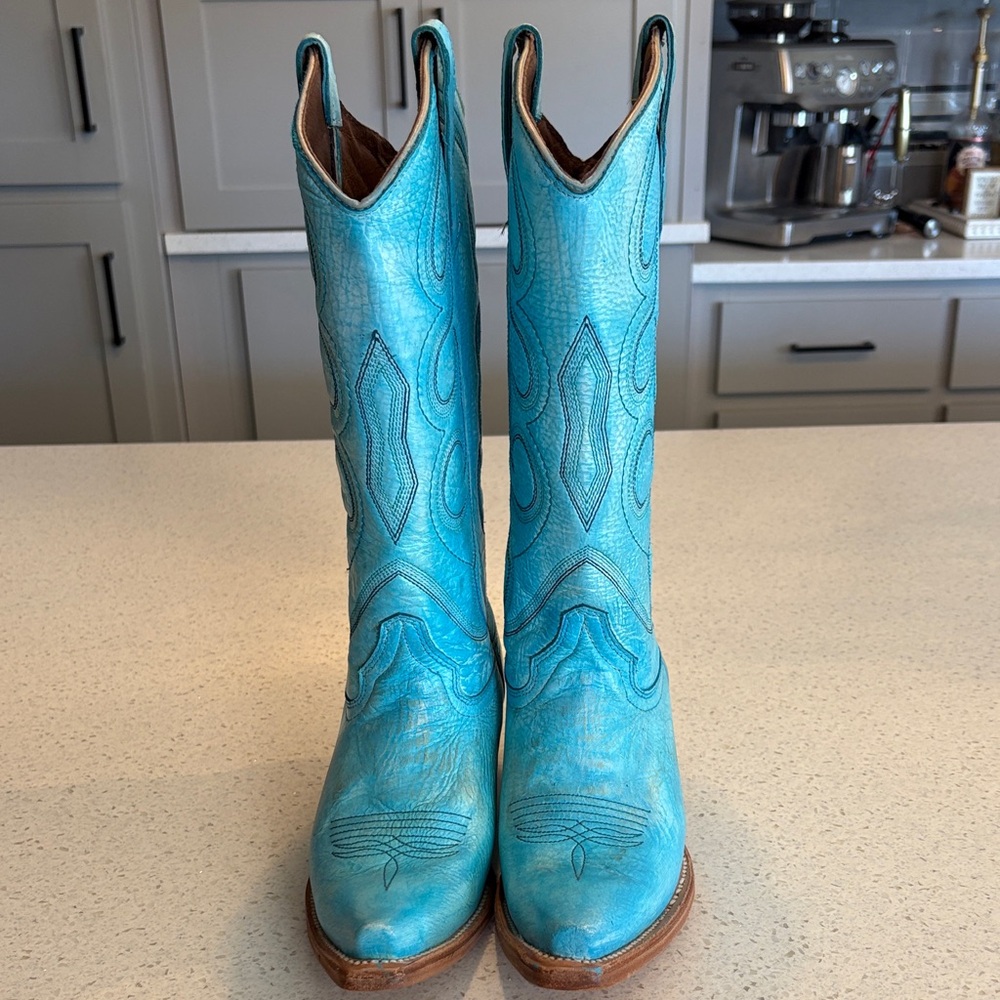 Circle G Turquoise Western Cowboy Boots